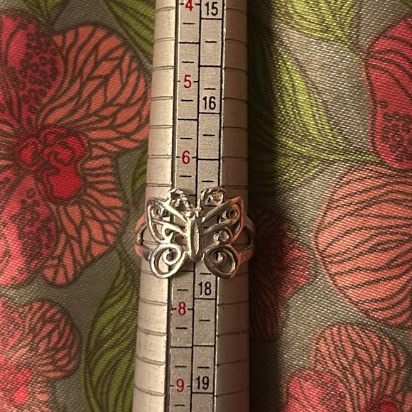 •SOLID 925 STERLING SILVER ~FILIGREE 🦋BUTTERFLY RING 🦋 ~ SIZE : 7 - Picture 2 of 11